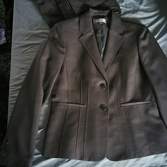 Beautiful ❤️ cute 2pc suit for woman size 8 Kasper - Picture 2 of 3